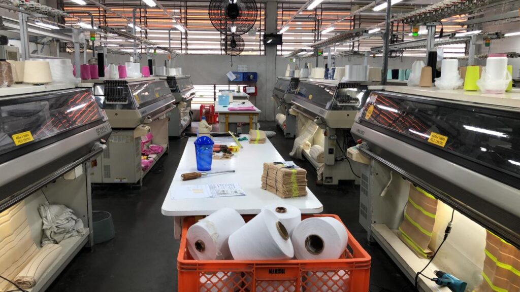 Fábrica de golas e punhos de alta qualidade com preços imbatíveis Golas e Punhos de Qualidade
